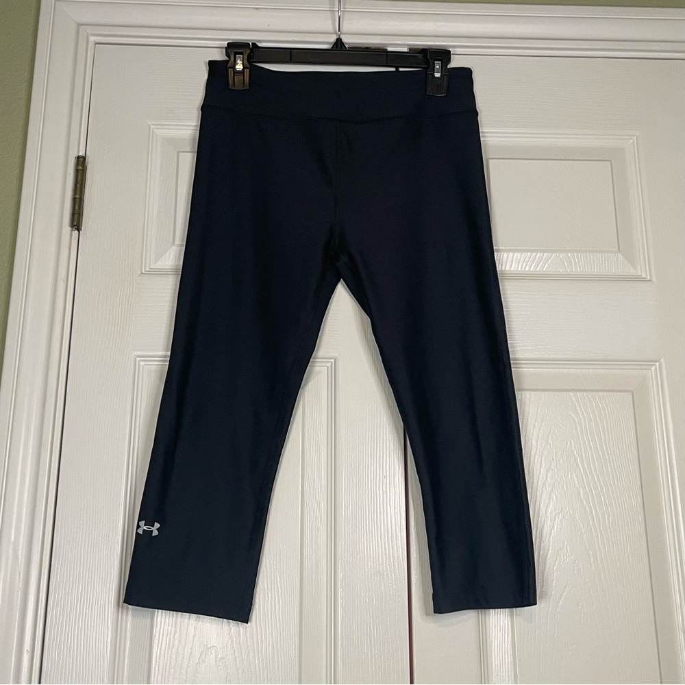 Under Armour Black Heat Gear Compression Capris